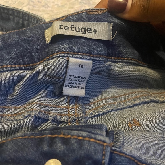 Plus Size Denim Refuge Ripped Knee Overalls - Picture 3 of 5